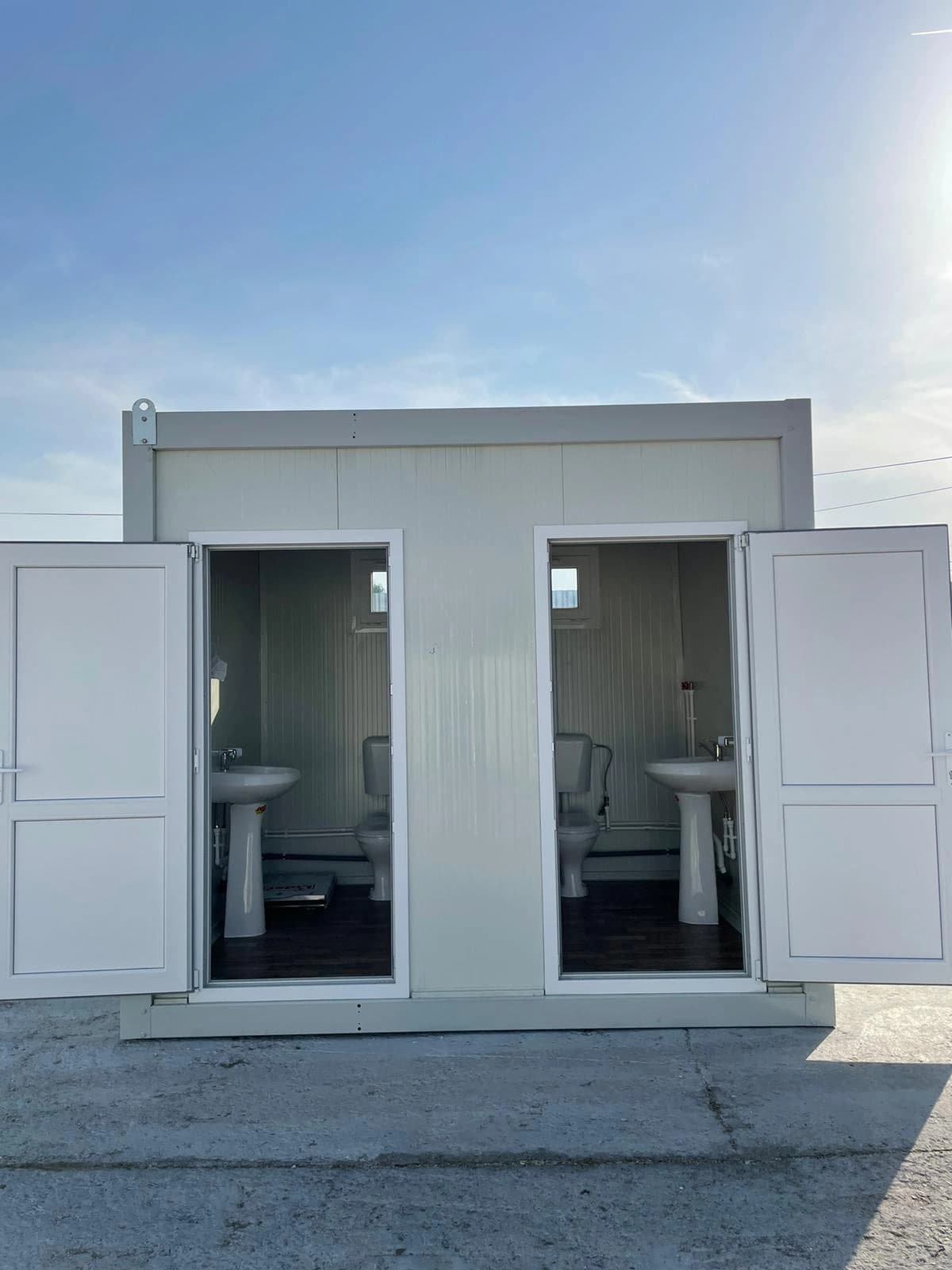 Container grup sanitar